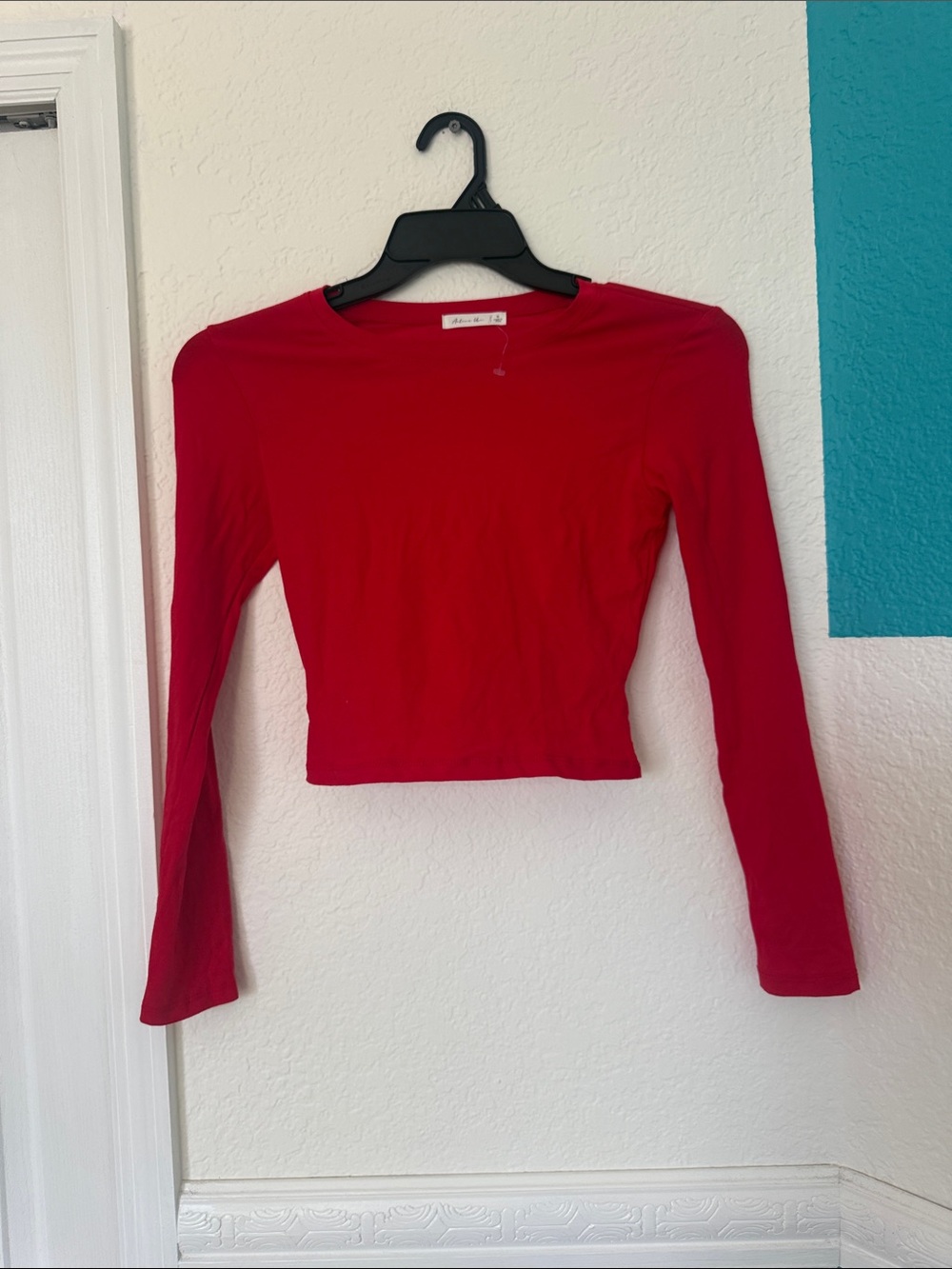 Slim-Fit Red Long-Sleeve Cropped Top